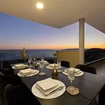 Penthouse Nikola * מאקרסקה