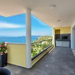 Penthouse Nikola מאקרסקה