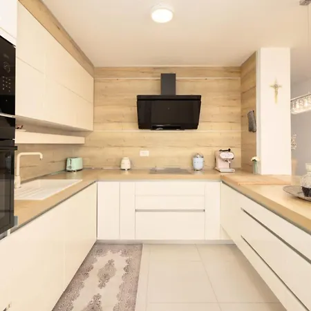 Penthouse Nikola *