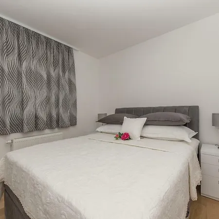 Penthouse Nikola