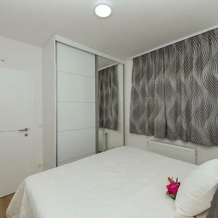 Penthouse Nikola Μακάρσκα