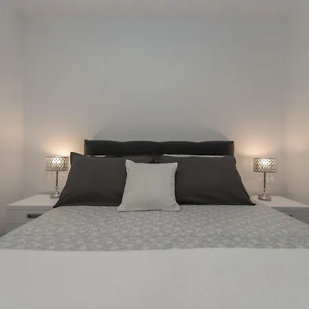 Penthouse Nikola Διαμέρισμα *
